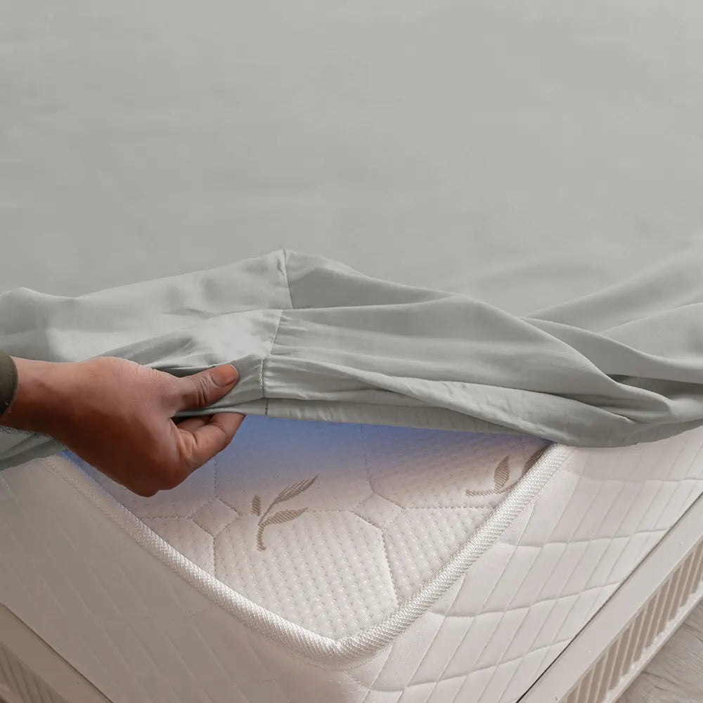 Waterproof Mattress Protector - Dustproof & Allergen Guard Fitted Bedsheet