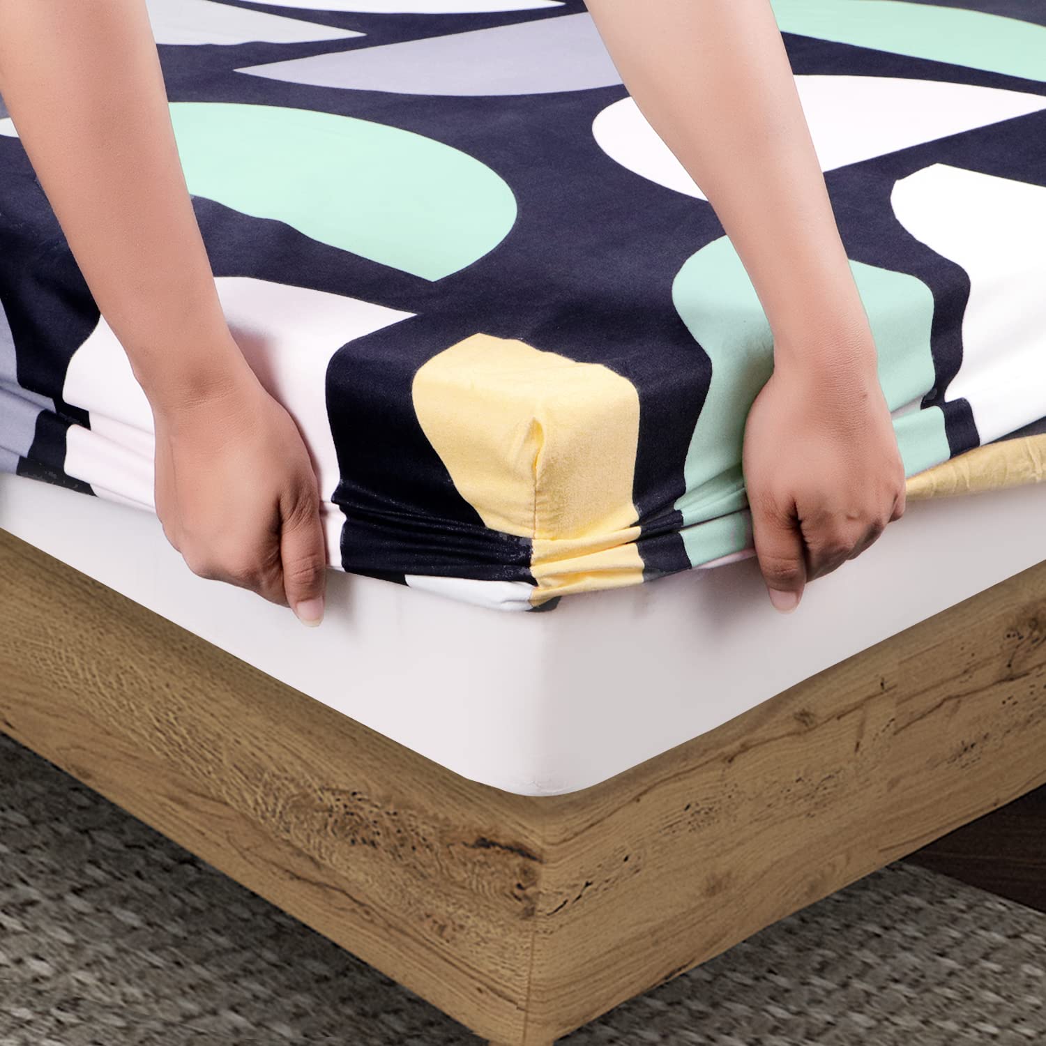 Waterproof Mattress Protector - Dustproof & Allergen Guard Fitted Bedsheet