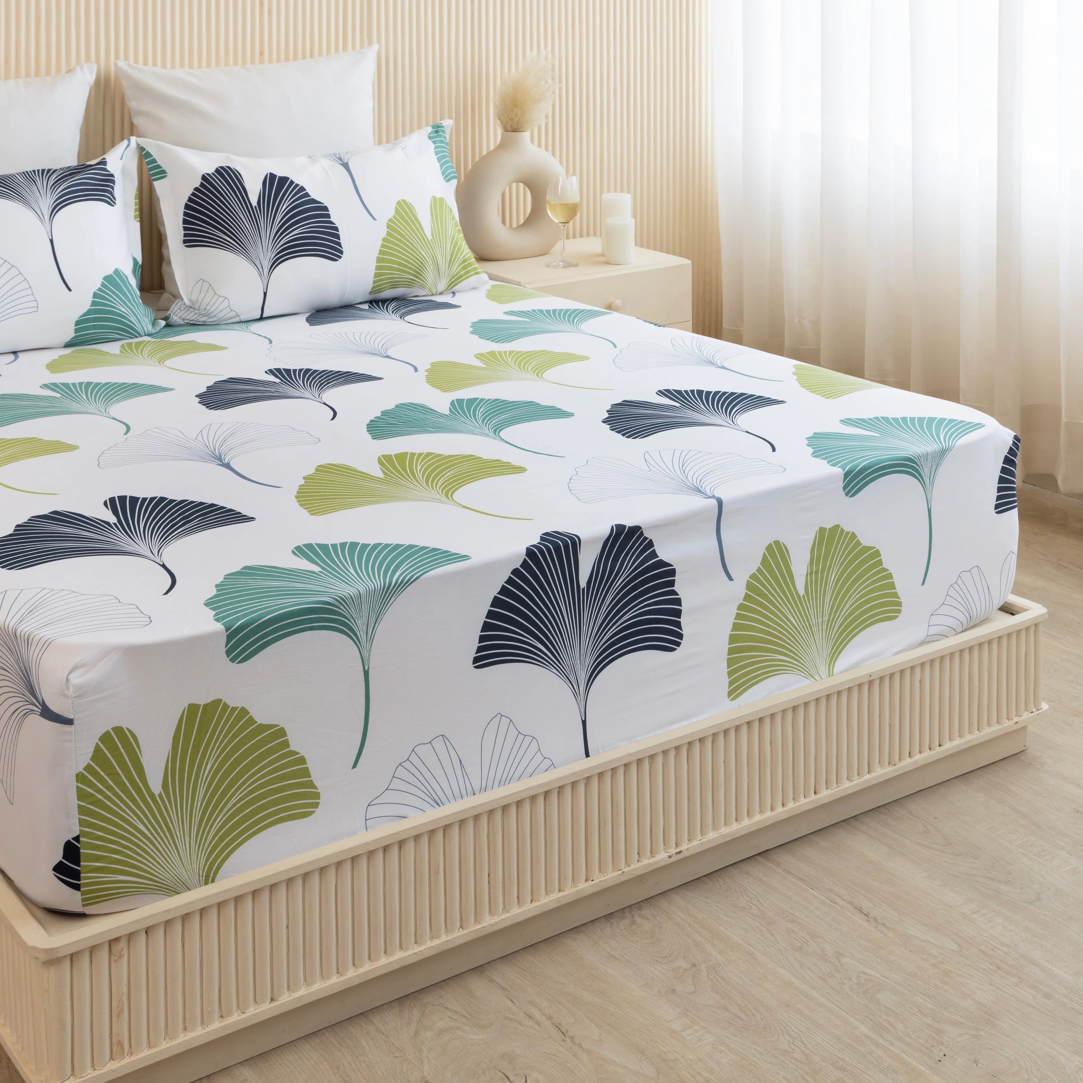Waterproof Mattress Protector - Dustproof & Allergen Guard Fitted Bedsheet