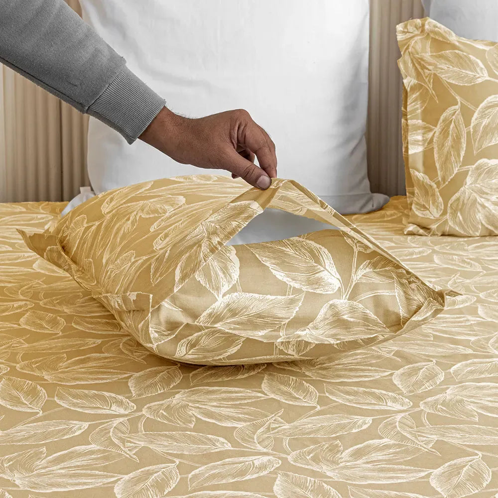 Waterproof Mattress Protector - Dustproof & Allergen Guard Fitted Bedsheet